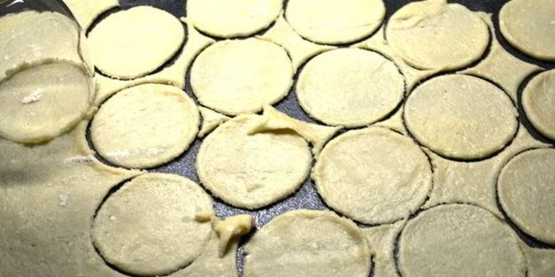 печенье творожные розочки