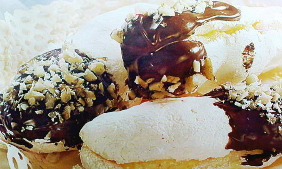 Рецепт песочное печенье с шоколадом и орехами