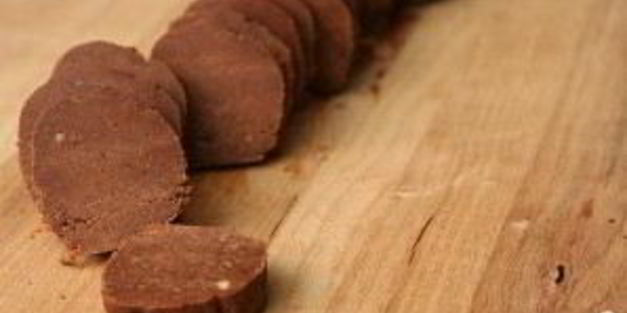 пряное шоколадное печенье с миндалем