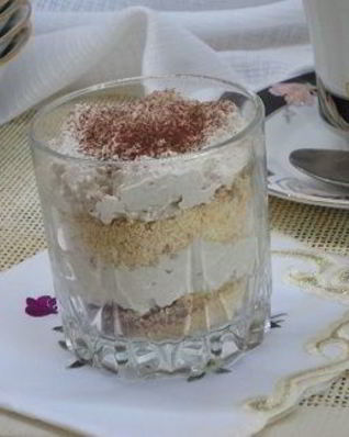 Творожный капучино с миндальным печеньем