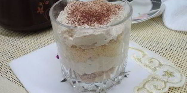 творожный капучино с миндальным печеньем