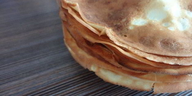 блинчатый пирог с курицей и грибами