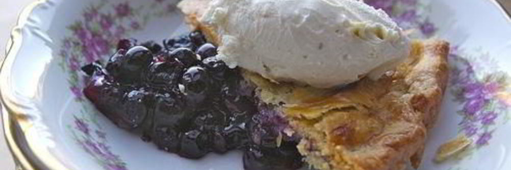 Черничный пирог с лимонной цедрой