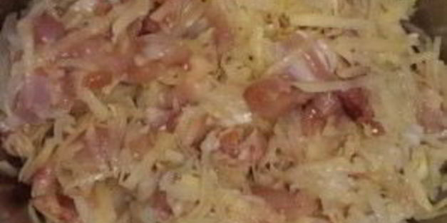 дрожжевой пирог с курицей и картошкой