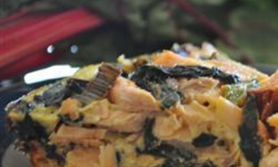 Рецепт киш с лососем и листовой свеклой мангольд