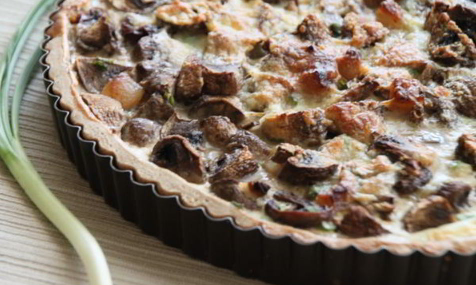 Рецепт киш с шампиньонами и салом