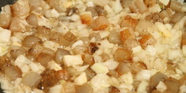 киш с шампиньонами и салом