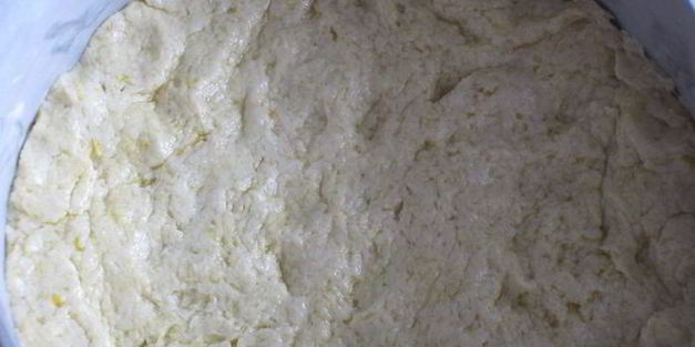 клубничный пирог с йогуртовой заливкой