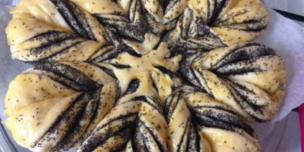 маковый пирог цветок из творожного дрожжевого теста
