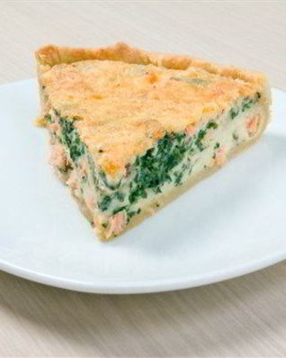 Немецкий пирог с копченым лососем