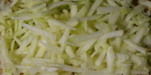 открытый яблочный пирог