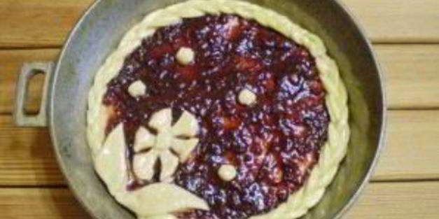 пирог открытый с вареньем