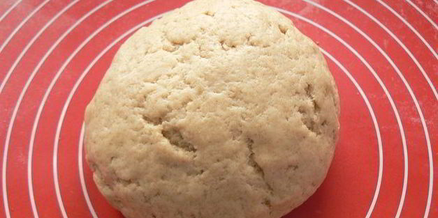 пирог с черной смородиной и яблоками