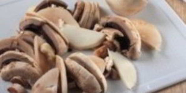 пирог с грибами в мультиварке