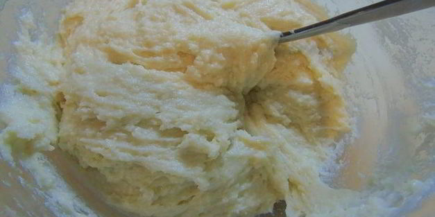 пирог с грушей без яиц