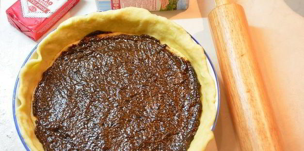 пирог с курагой и черносливом