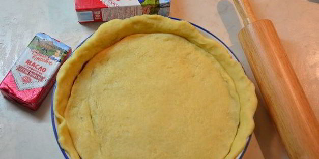 пирог с курагой и черносливом