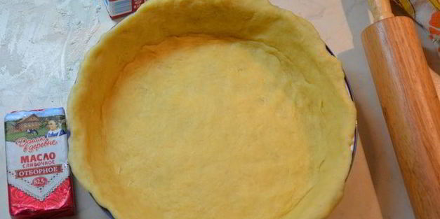 пирог с курагой и черносливом