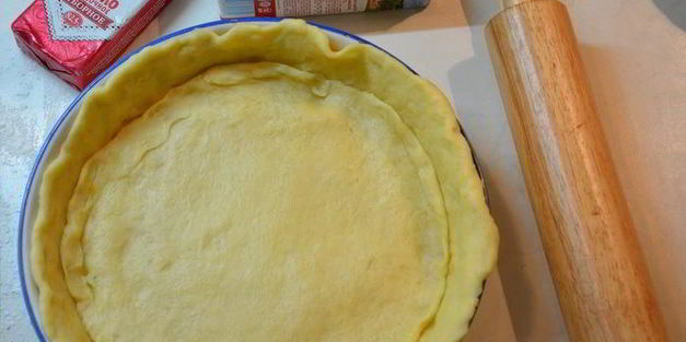 пирог с курагой и черносливом