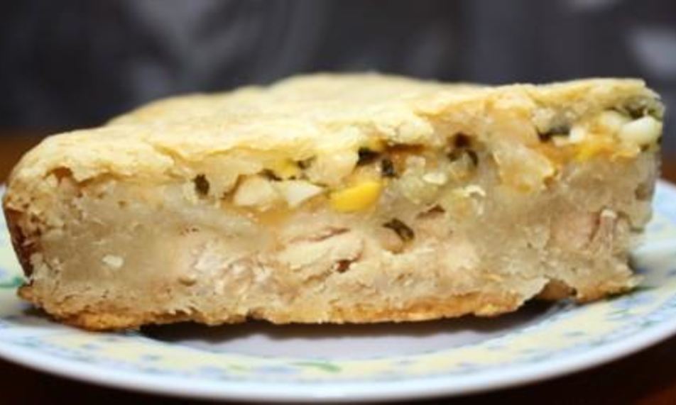 Рецепт пирог с мясом, луком, яйцами и сыром