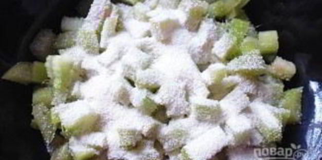 пирог с ревенем и манкой