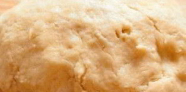 пирог с томатами и салатом