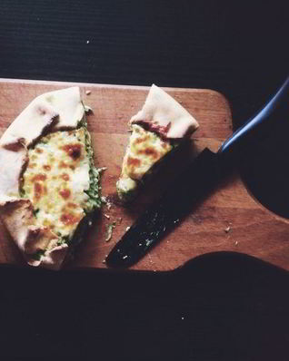 Пирог с цукини и шпинатом