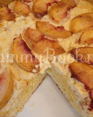 Пирог с творожно-персиковой начинкой