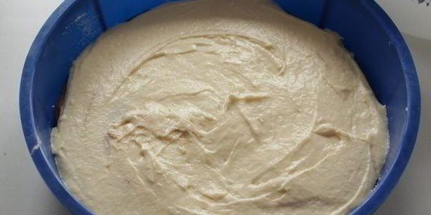 пирог со сливой и миндалем