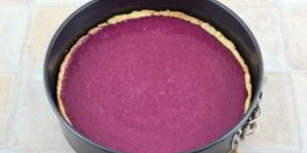 пирог со смородиновым вареньем