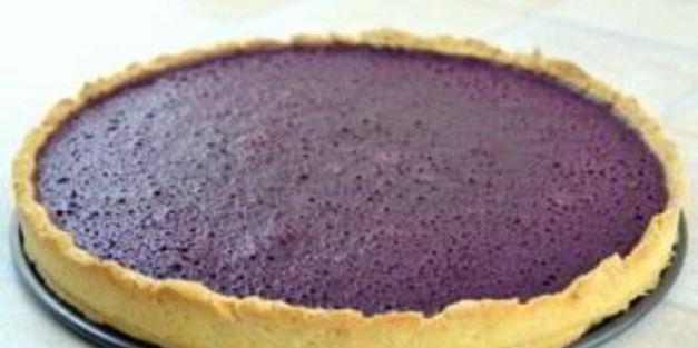 пирог со смородиновым вареньем