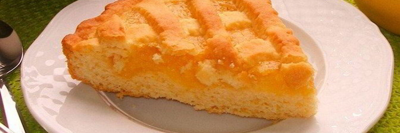 Простой песочный пирог с лимонной начинкой