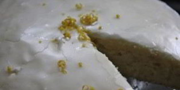 пряный лимонный пирог с глазурью