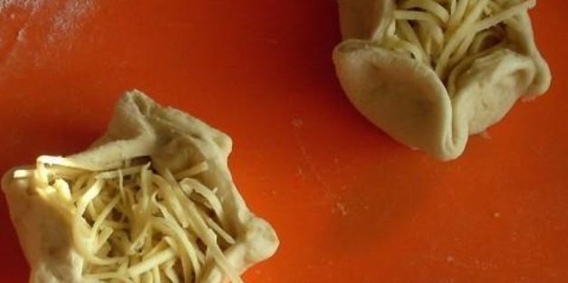 разборный пирог из узелков с жюльеном