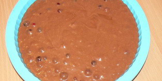 шоколадный пирог с клюквой