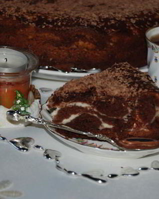 Шоколадный пирог с творожно-сливочной начинкой