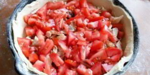 слоеный пирог с мясом и сыром