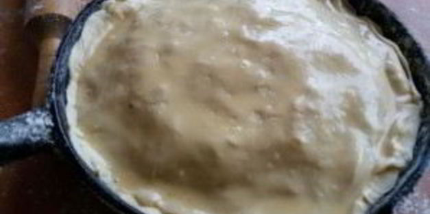 слоеный пирог с мясом и сыром