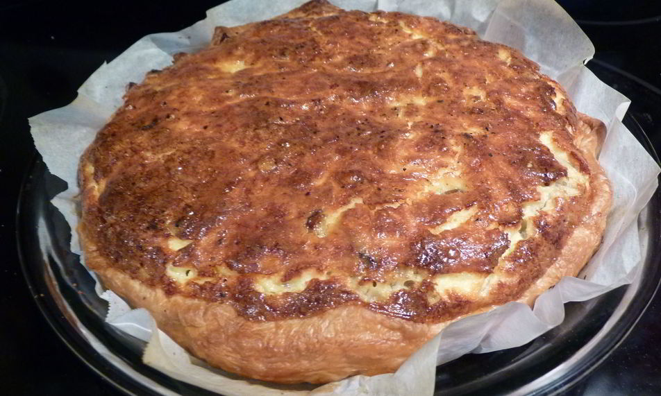 Рецепт слоеный пирог с сыром и грибами