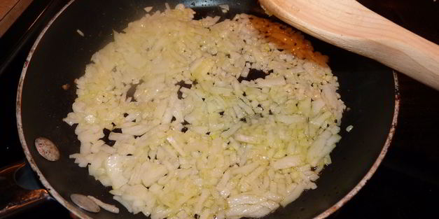 слоеный пирог с сыром и грибами