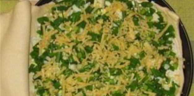 слоеный пирог с сыром и яйцом