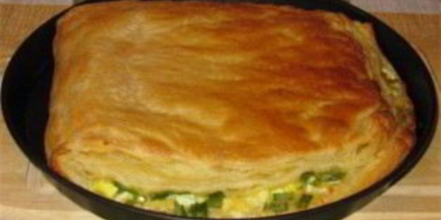 слоеный пирог с сыром и яйцом