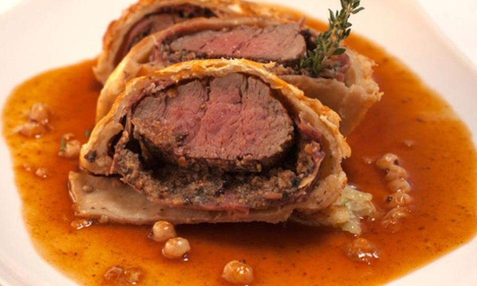 Рецепт слоеныи пирог с телятинои , кедровыми орешками и грибами