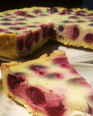 Сметанный пирог с вишней