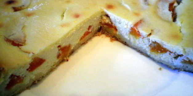 творожный пирог с абрикосами