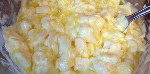 творожный пирог с черносливом и морковью