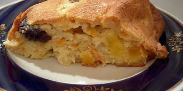 творожный пирог с черносливом и морковью