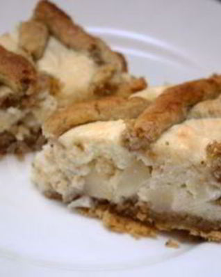 Творожный пирог с изюмом и сухофруктами