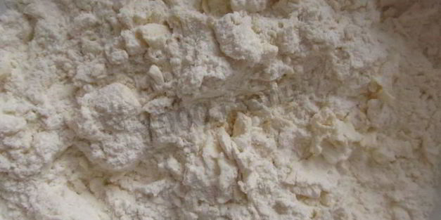 яблочно-банановый пирог на сметане со штрейзелем