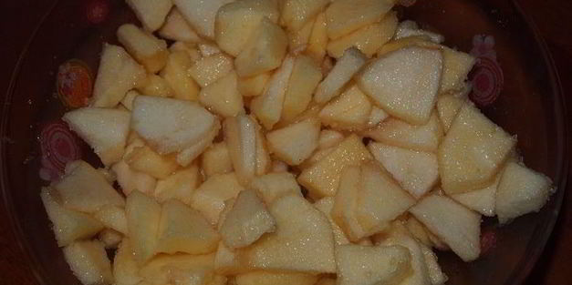 яблочный пирог из вкусного теста со сливочной заливкой